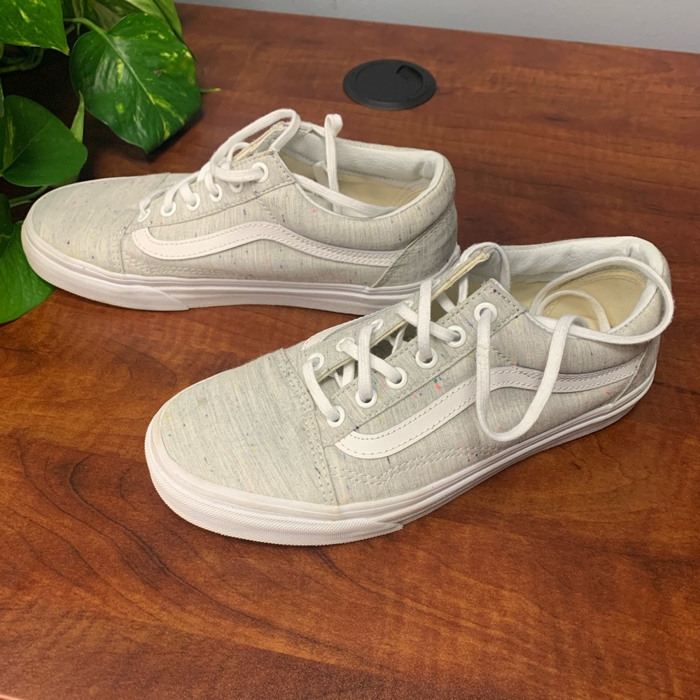 Great Used Condition Grey Heathered Vans Size 7.5